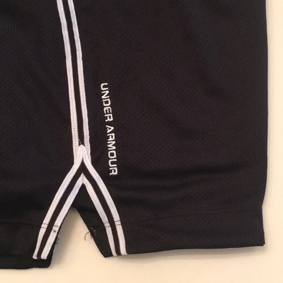 Under Armour women's shorts - Picture 5 of 7